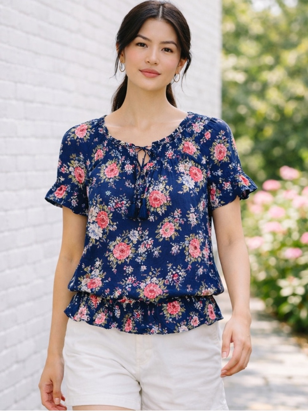 Abercrombie & Fitch Floral Smocked Blouse — Size M - Picture 3 of 8